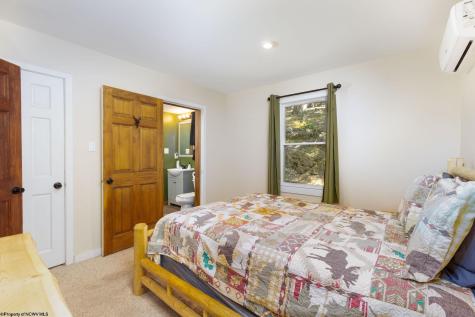 100 Ginger Court Terra Alta WV 26764