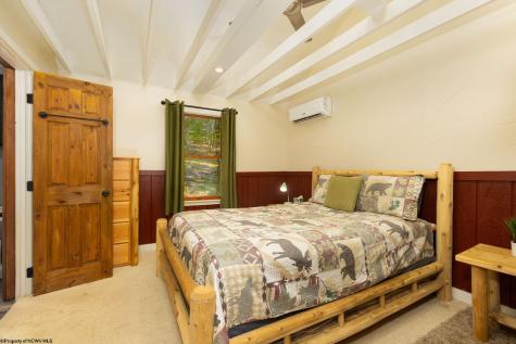 100 Ginger Court Terra Alta WV 26764