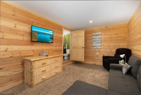 100 Ginger Court Terra Alta WV 26764