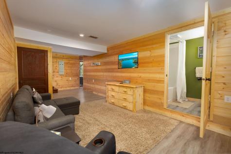 100 Ginger Court Terra Alta WV 26764