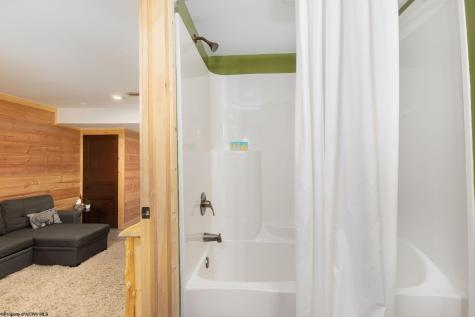 100 Ginger Court Terra Alta WV 26764