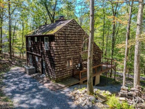 100 Ginger Court Terra Alta WV 26764