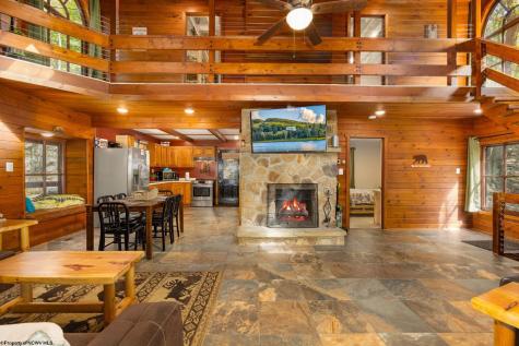 100 Ginger Court Terra Alta WV 26764