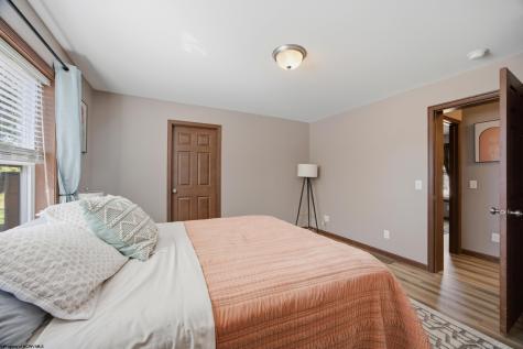 1986 Rock Union Road Fairmont WV 26554