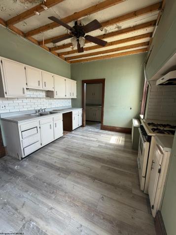 131 W 7th Street Weston WV 26452