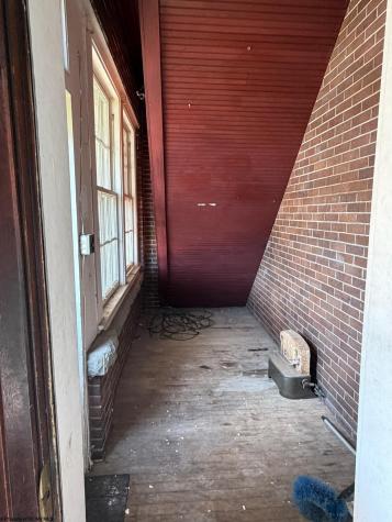 131 W 7th Street Weston WV 26452