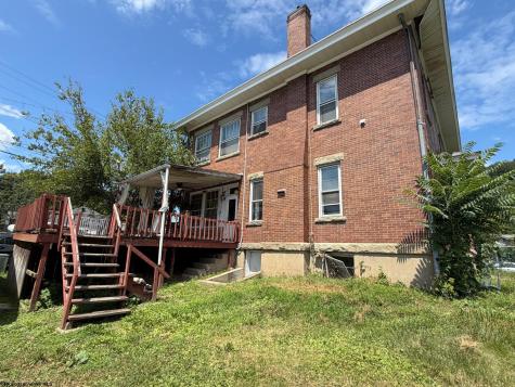 131 W 7th Street Weston WV 26452