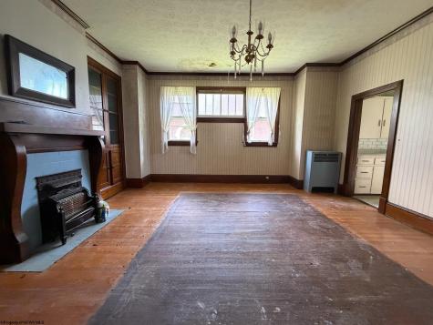 131 W 7th Street Weston WV 26452