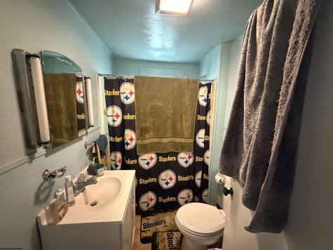 8688 Cost Avenue Stonewood WV 26301