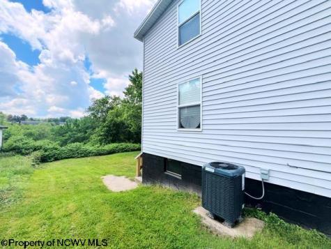 23 Freeland Street Fairmont WV 26554