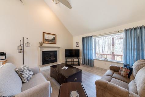 183 Fern Court Terra Alta WV 26764