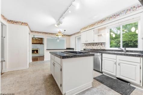 106 Forest Drive Morgantown WV 26505