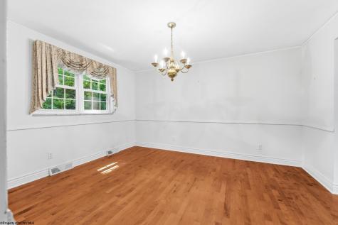 106 Forest Drive Morgantown WV 26505