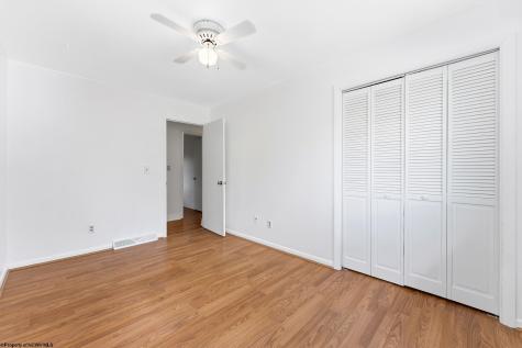 106 Forest Drive Morgantown WV 26505