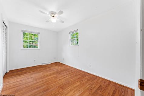106 Forest Drive Morgantown WV 26505