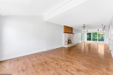 106 Forest Drive Morgantown WV 26505