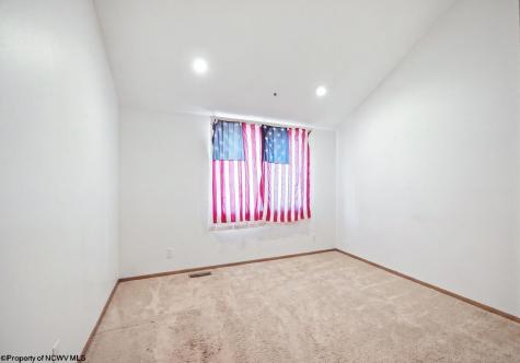 121 E 4th Street Weston WV 26452