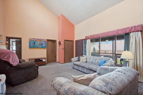 121 E 4th Street Weston WV 26452