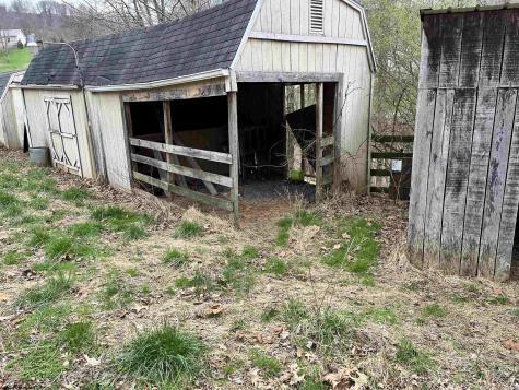 203 Grant Lane Buckhannon WV 26201