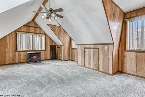 1218 E Alpine Drive Terra Alta WV 26764