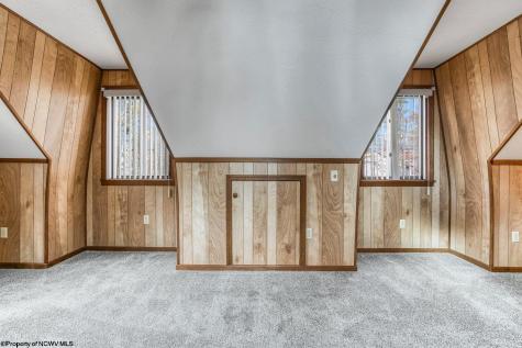 1218 E Alpine Drive Terra Alta WV 26764