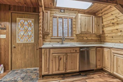 1218 E Alpine Drive Terra Alta WV 26764