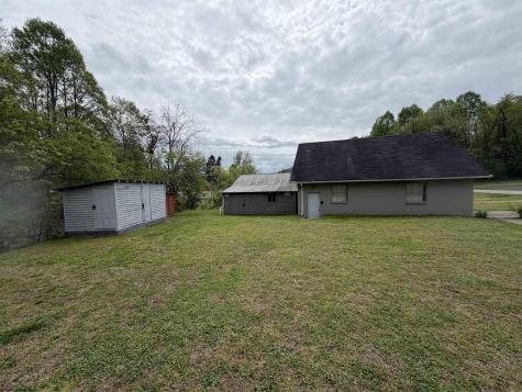 1606 Old Mill Road Weston WV 26452