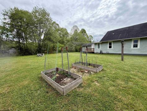 1606 Old Mill Road Weston WV 26452