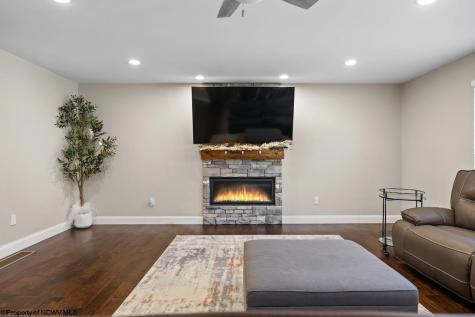 206 Greenview Drive Morgantown WV 26508