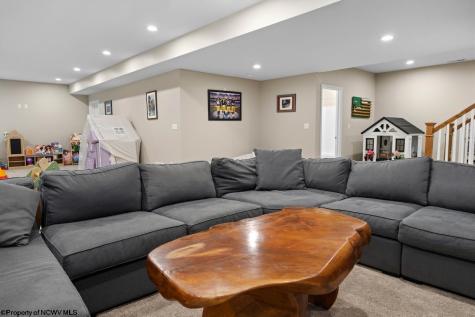 206 Greenview Drive Morgantown WV 26508