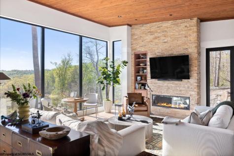 113 Lake Point Morgantown WV 26508