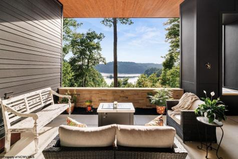 113 Lake Point Morgantown WV 26508