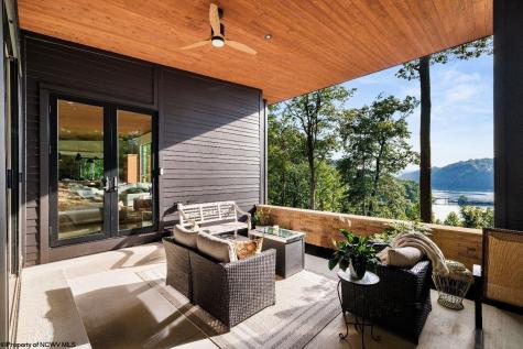 113 Lake Point Morgantown WV 26508