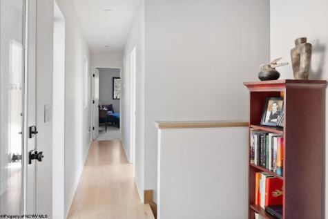 113 Lake Point Morgantown WV 26508