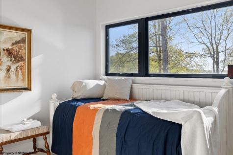 113 Lake Point Morgantown WV 26508