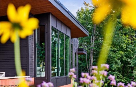 113 Lake Point Morgantown WV 26508