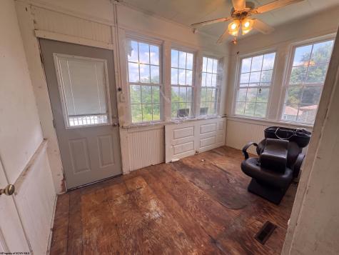 823 4th Street Fairmont WV 26554