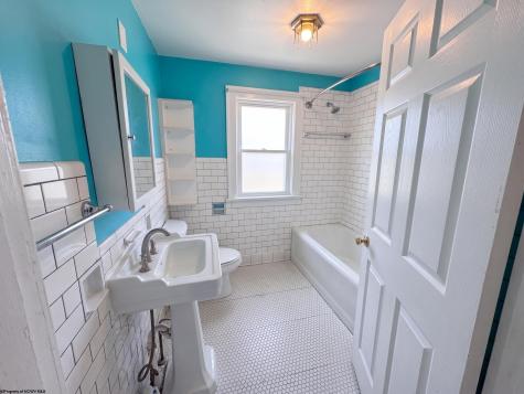 823 4th Street Fairmont WV 26554