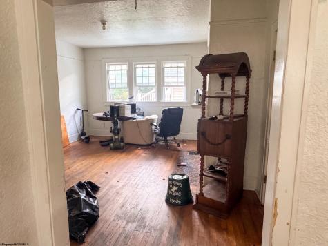 823 4th Street Fairmont WV 26554