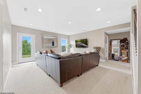 1001 Summit Drive Morgantown WV 26508