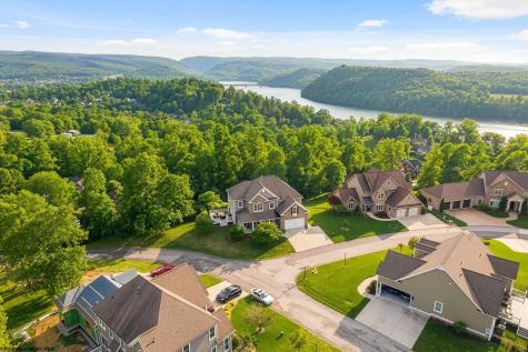 1001 Summit Drive Morgantown WV 26508