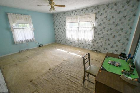 156 Scenery Drive Morgantown WV 26505-2533