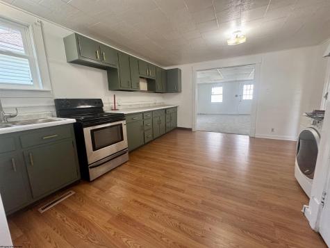 328 Milford Street Clarksburg WV 26301