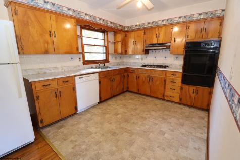 107 Gilman Road Elkins WV 26241