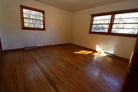 107 Gilman Road Elkins WV 26241