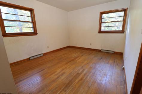 107 Gilman Road Elkins WV 26241