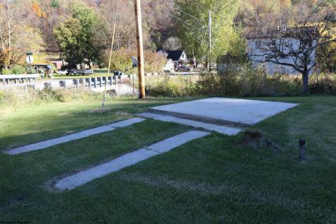 107 Gilman Road Elkins WV 26241