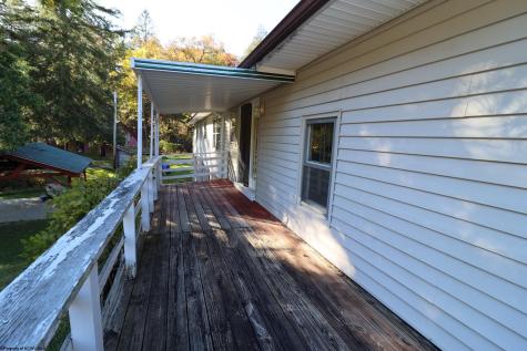 107 Gilman Road Elkins WV 26241