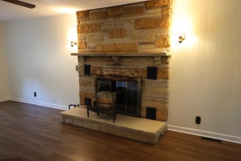 107 Gilman Road Elkins WV 26241