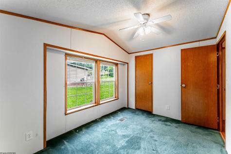 1676 Daybrook Road Fairview WV 26570